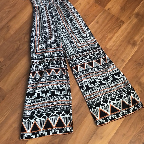 ANGIE Geometric Boho Jumpsuit Romper *Flaw* - Picture 3 of 14